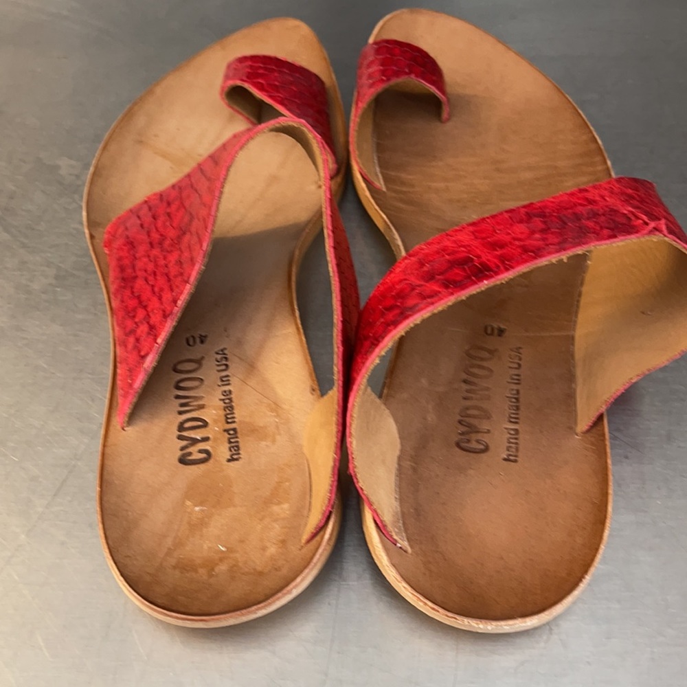 Cydwoq red snake print leather sandals. Hand made in USA! - Picture 6 of 10